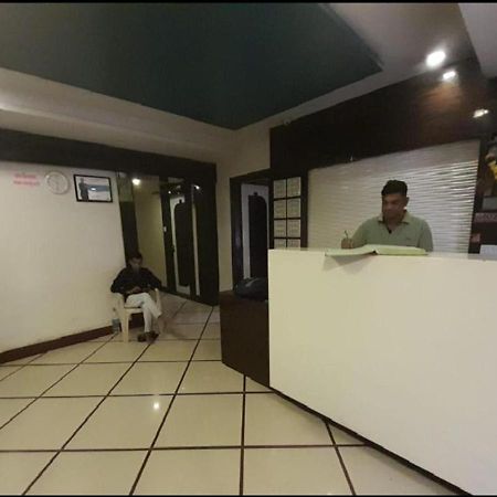 Hotel Sai Ganesh Lodging & Boarding By Wb Inn Titwala Exterior photo